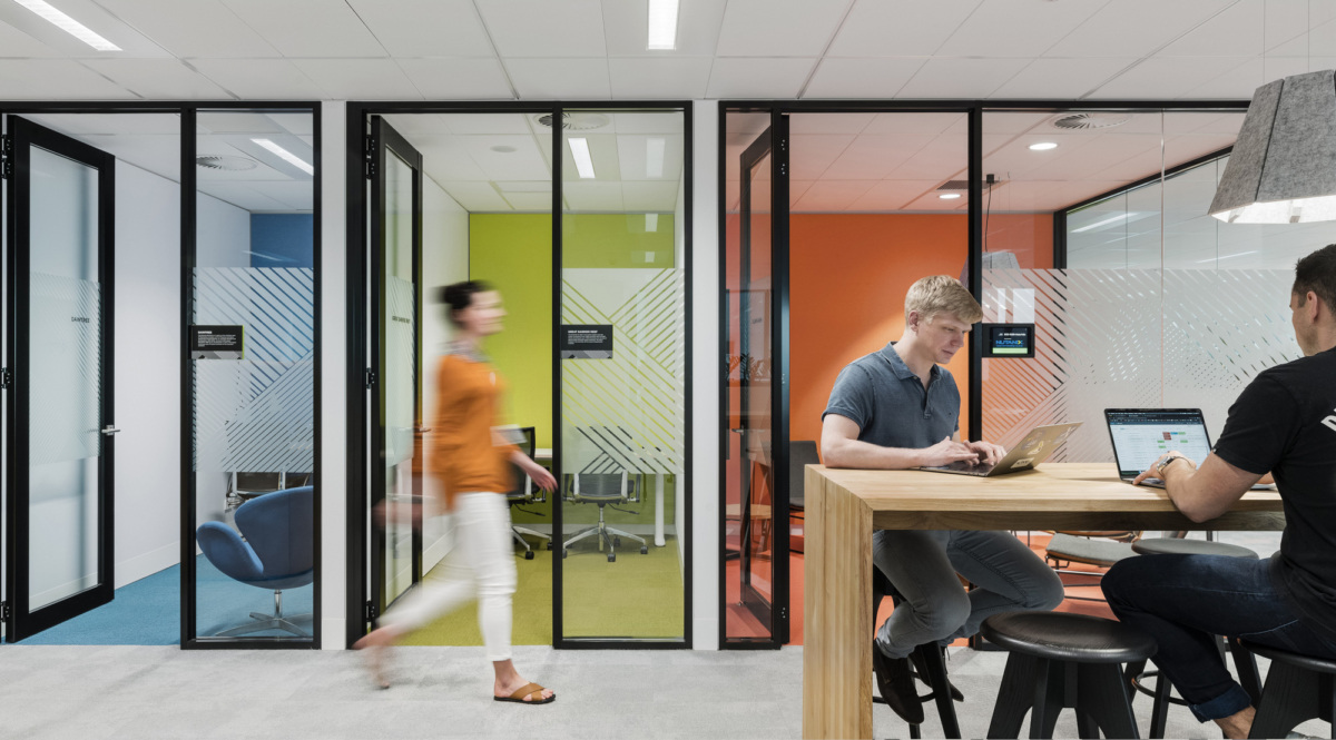 Nutanix Office Commercial AV